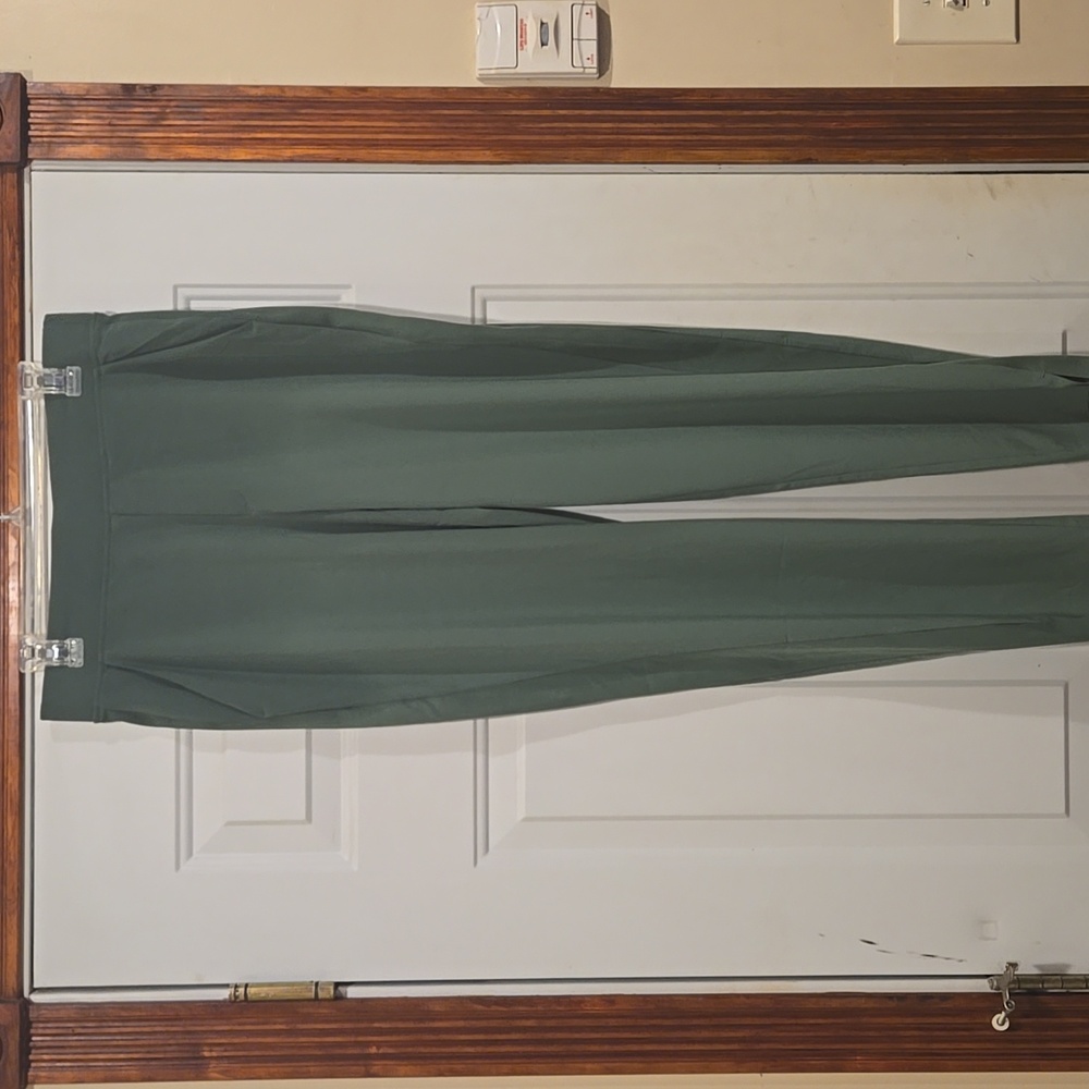 Athleta Brooklyn Mid Rise Ankle Pant  Size 10T Moss Green